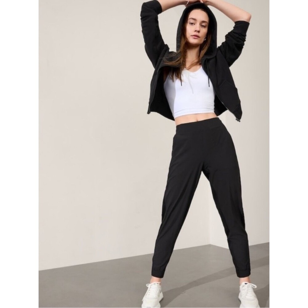 Athleta Textured Brooklyn Joggers Size 10